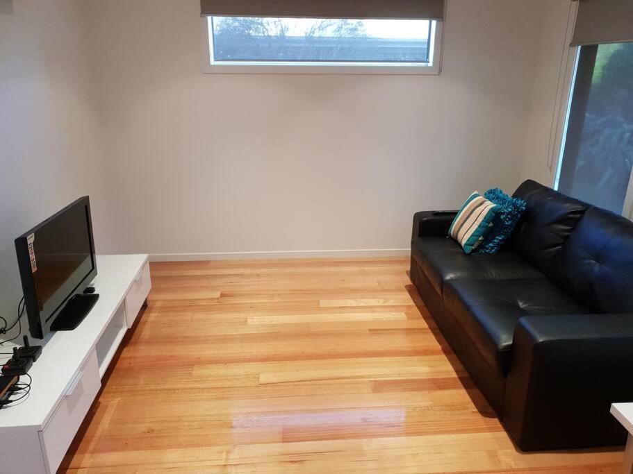 Venus Haven - Beach 1, Linen, Wifi, Netflix Venus Bay Exterior foto